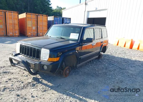 2006 Jeep Commander из США, поврежденный, VIN 1J8HG48K16C288915